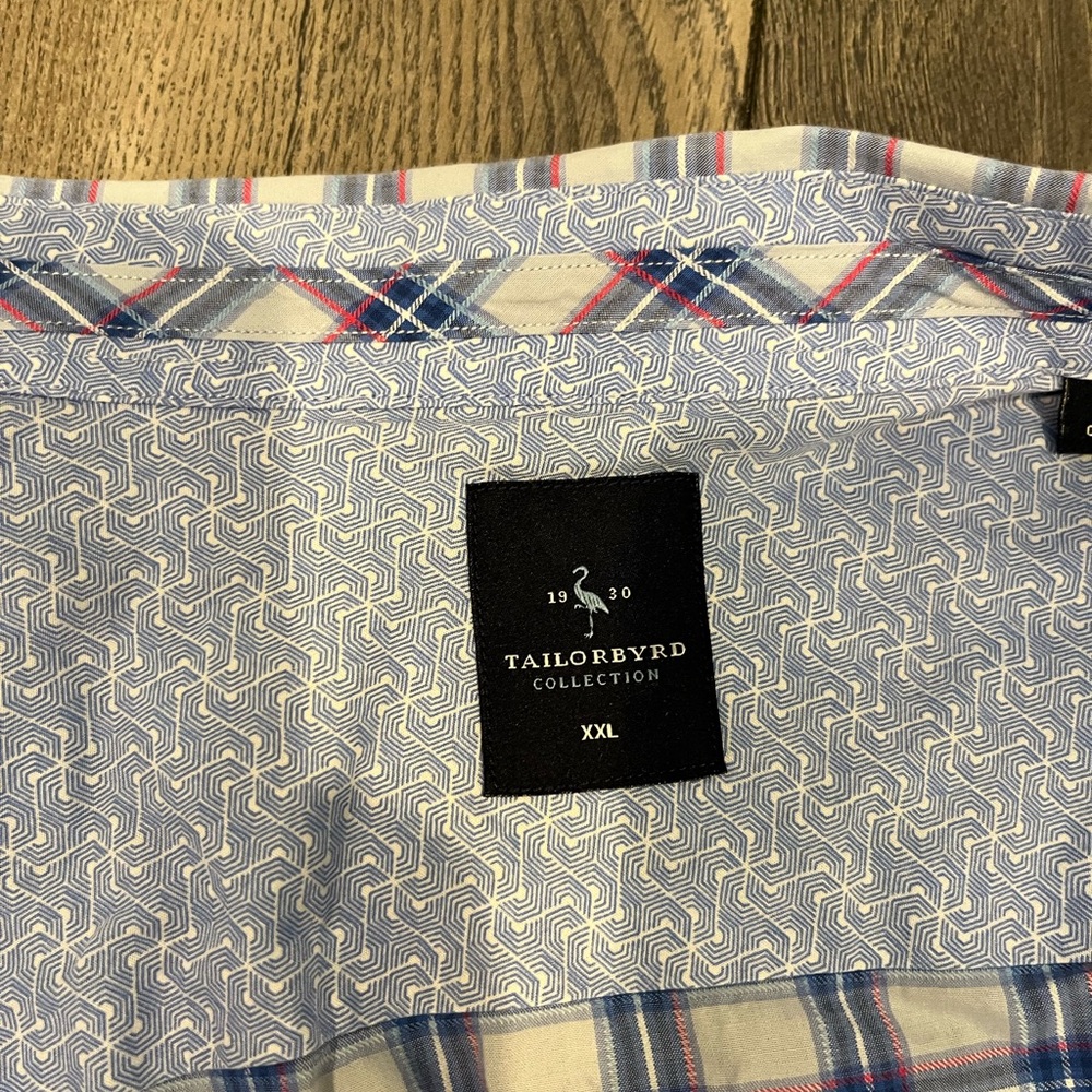 Men’s dress shirt for sale!!! Pricing at $40!!! Size: XXL